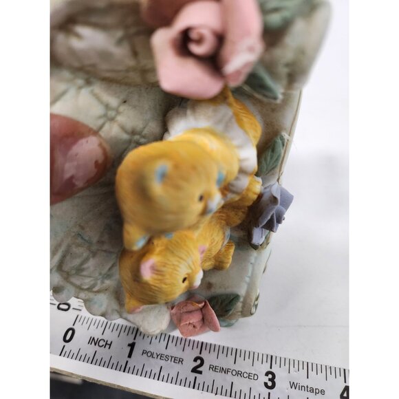 Vintage Bear Couple Sitting On Sofa Collectible Ceramic Figurine Cottagecore - Picture 12 of 12